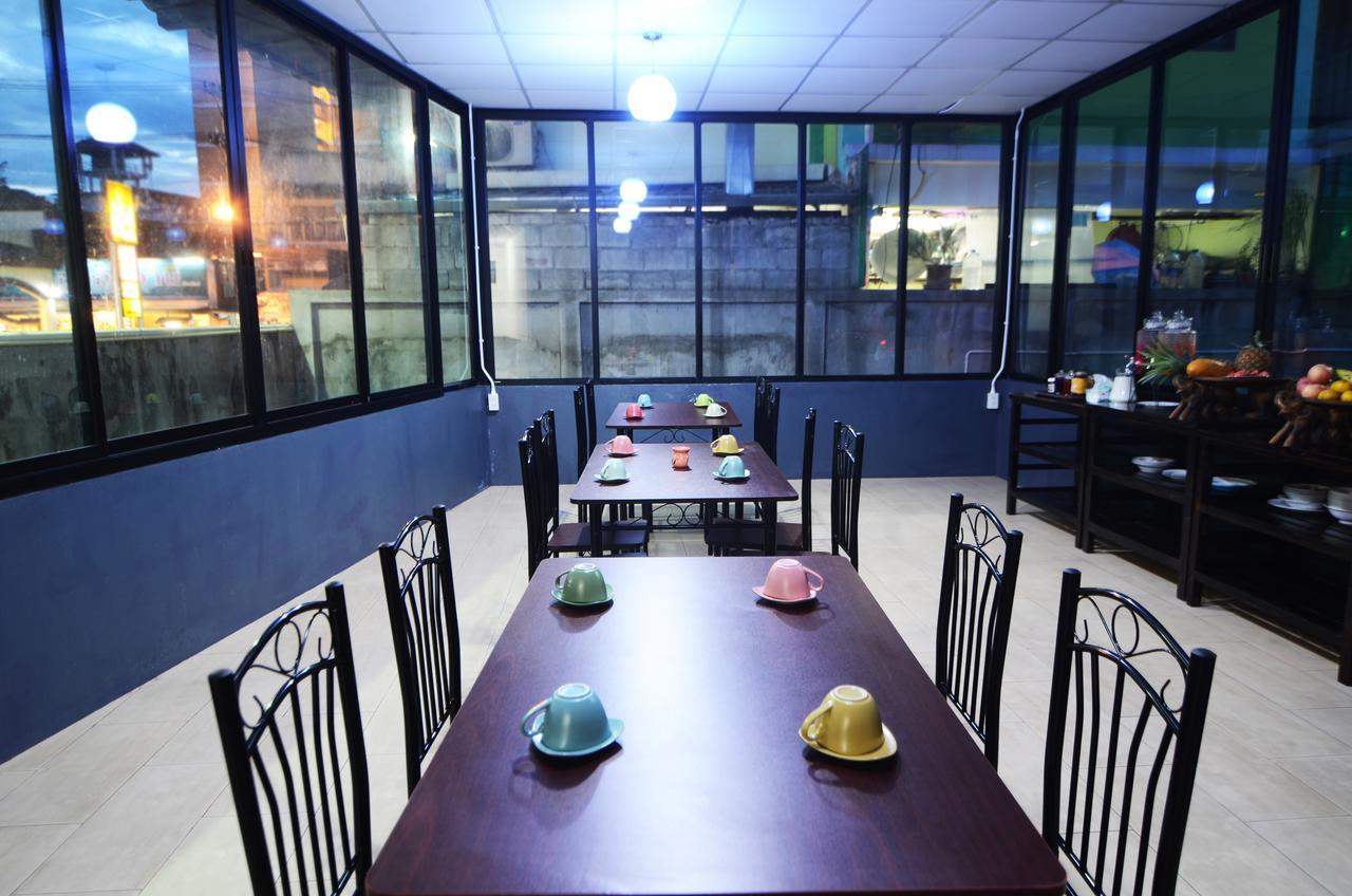 Lanna Thai Hostel Чиангмай Екстериор снимка